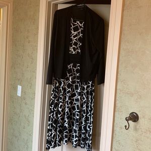 Jessica Howard women’s formal dress geometric print with a black jacket